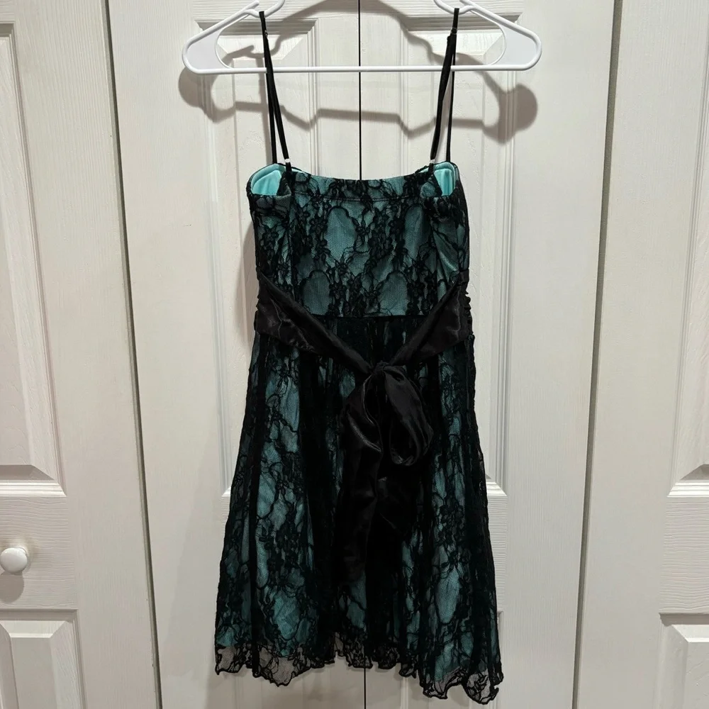 SPEECHLESS Women’s Floral Lace Adjustable Spaghetti Strap Dress - blue, size M - Picture 3 of 4